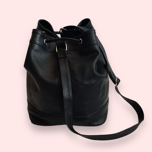 Monteil Paris Logo Black Bucket Drawstring Bag - Picture 4 of 14
